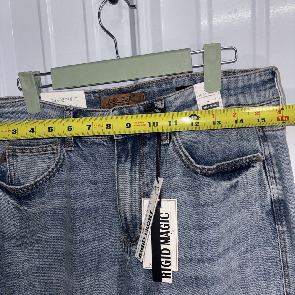 Judy Blue “Its All In The Twist” Baggy High Waist Jeans Size 9/29 NWT - Picture 6 of 9